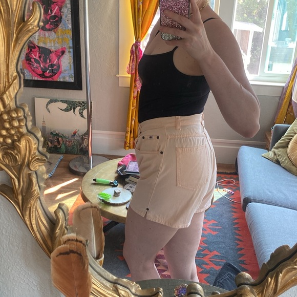 VINTAGE 90s Bill Blass Light Pink Denim Jean Shorts High Waist 4" Inseam Sz 8 - Picture 4 of 11